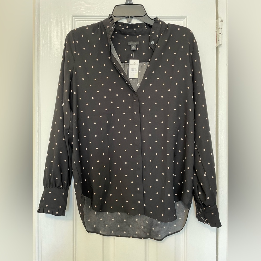 NWT Ann Taylor Tank Polka Dot Button-Down Blouse